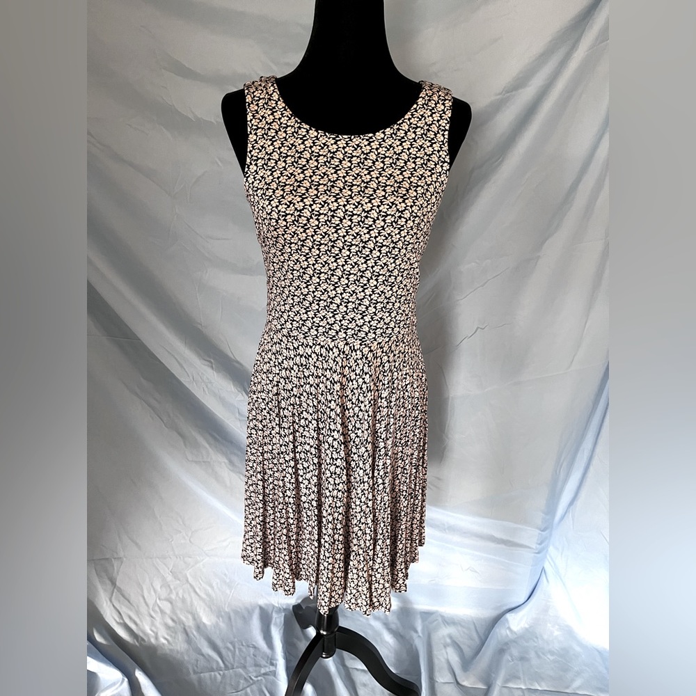 Loft sleeveless dress size Small